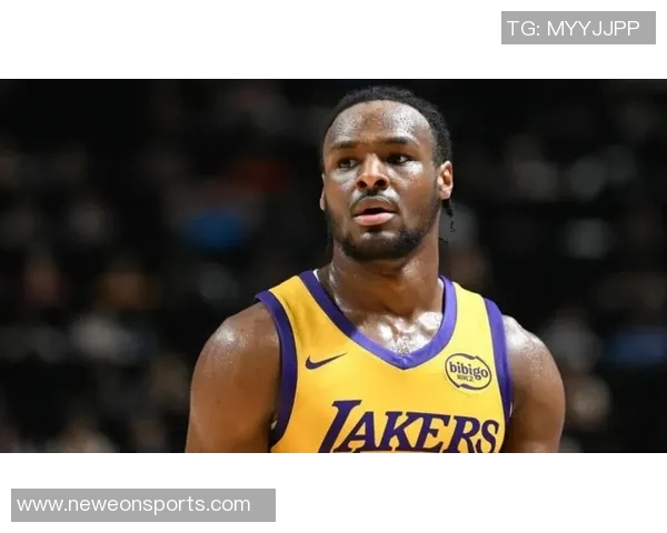 布朗尼佩戴詹姆斯联名理查米尔手表引发热议市场价值约55万美元 布朗尼佩戴詹姆斯联名理查米尔手表引发热议市场价值约55万美元