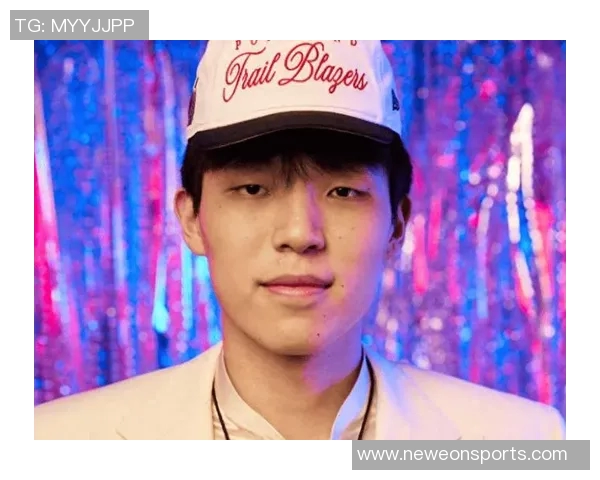 杨瀚森女友中秋晒幸福照与舞蹈视频祝福平安快乐引热议 杨瀚森女友中秋晒幸福照与舞蹈视频祝福平安快乐引热议